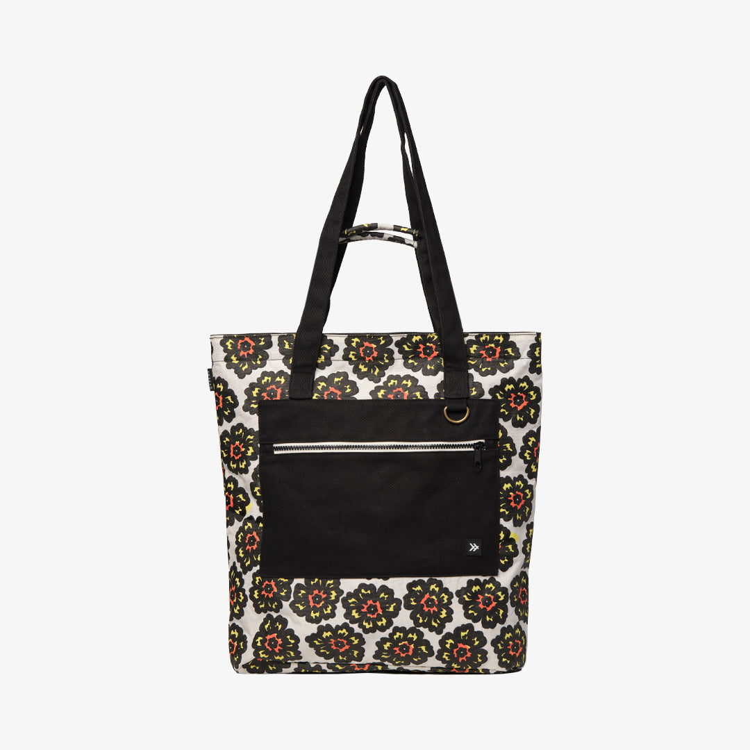 Gwen | Utility Tote | Multiple Pockets & Durable Design