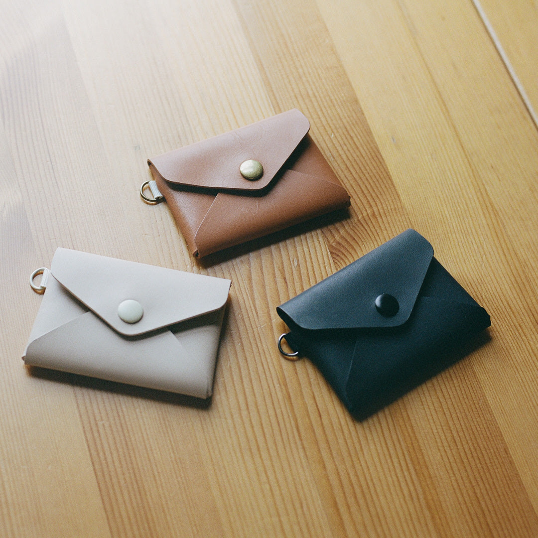 Envelope Wallets | Full-Grain Leather | Thread® · Thread®