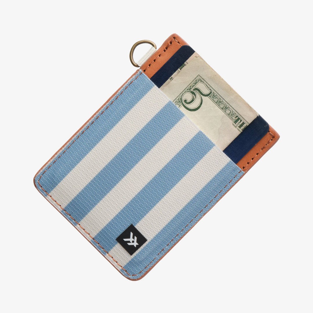 Vertical Wallet - Wilson - Thread®