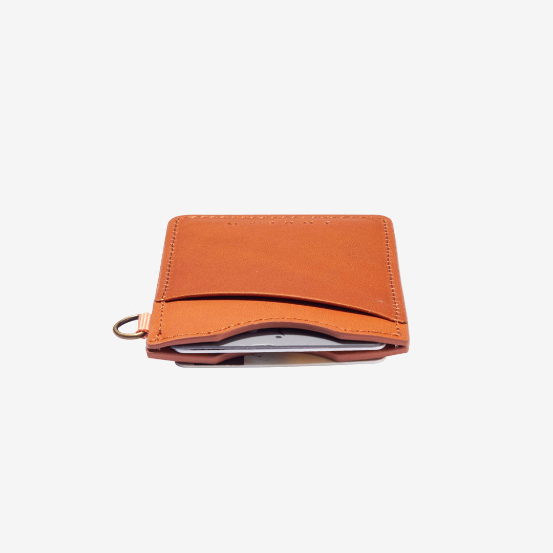 Zion | Vertical Leather Wallet | RFID-Protected Leather | Thread