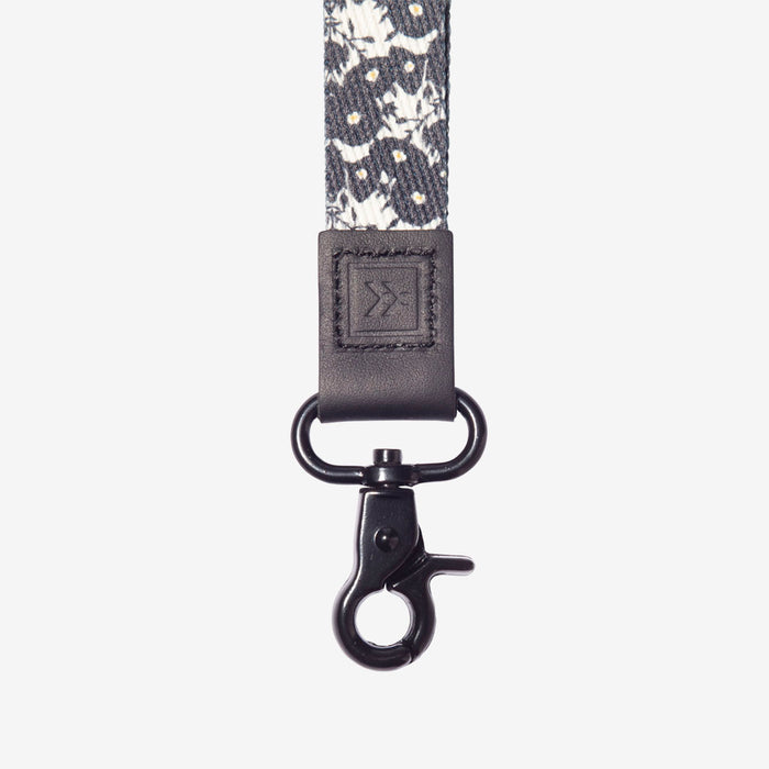 Multi-color wrist lanyard