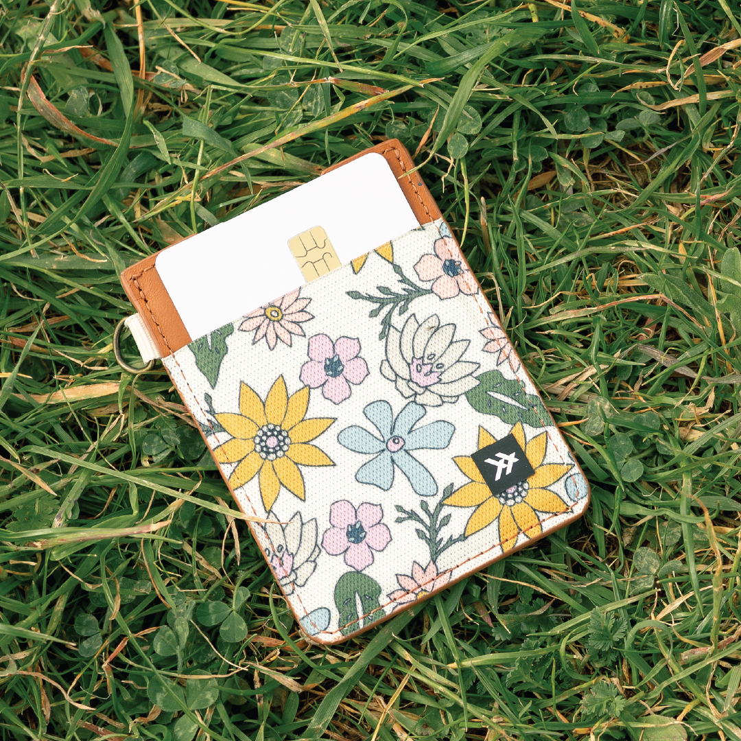 Vertical Leather Wallet - Mountain Flowers - Thread®