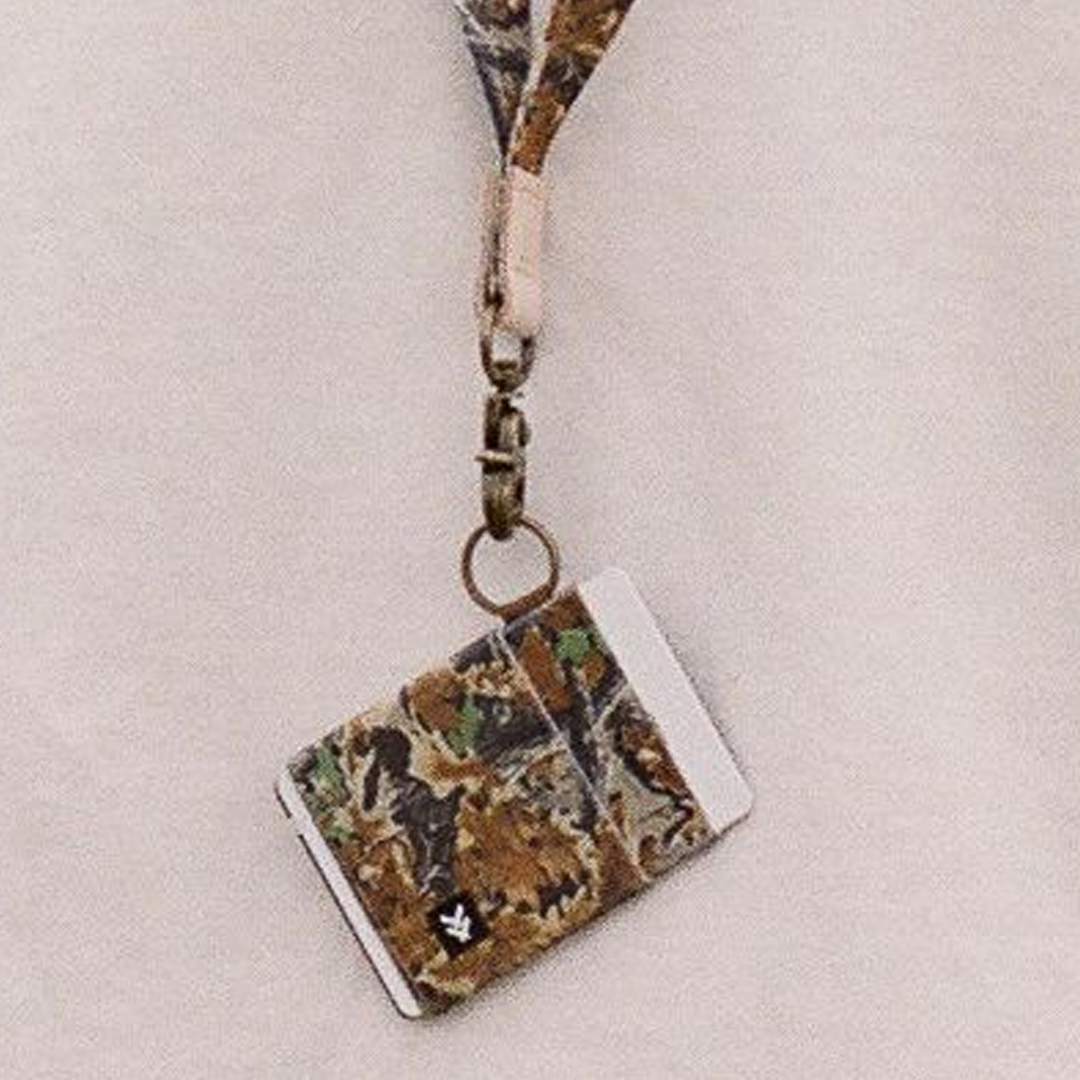 Realtree Advantage - Elastic Wallet - Thread®