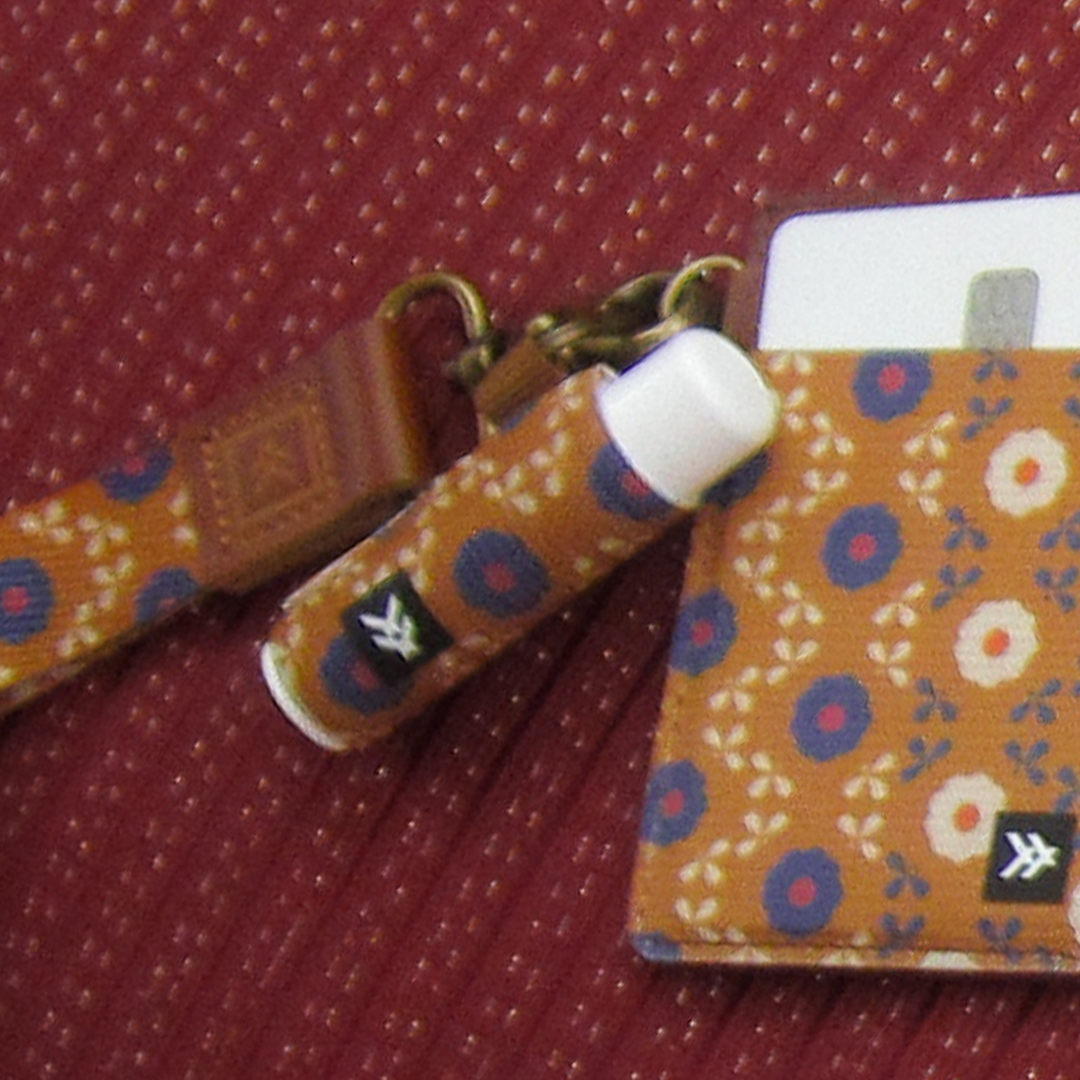 Lip Balm Holder - Harley - Thread®