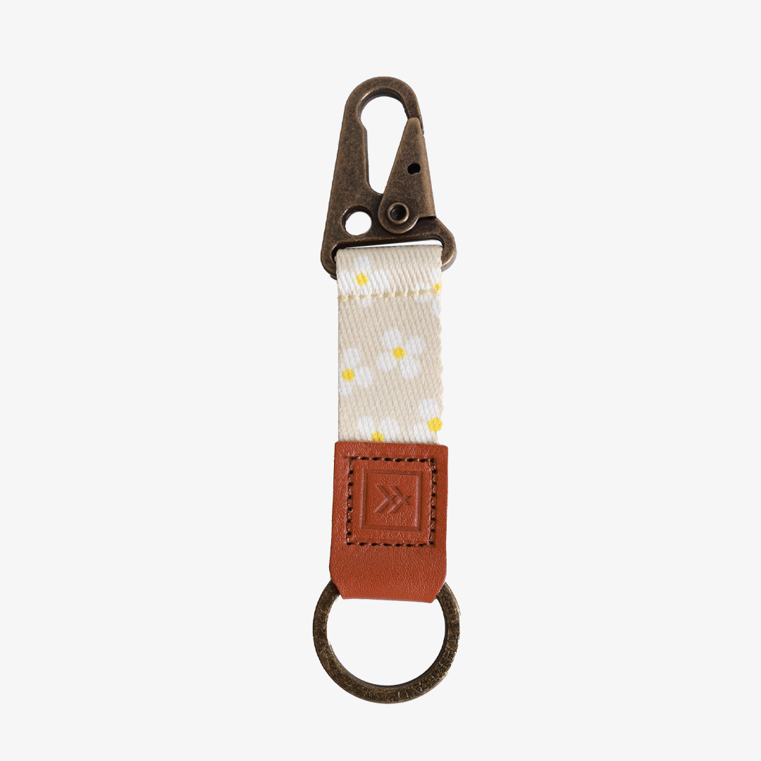 Luna Beige - Keychain Clip