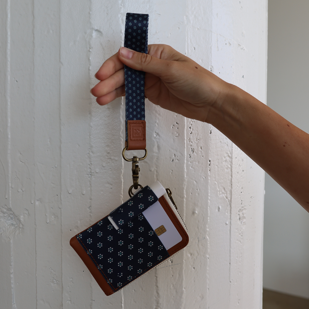 Leather Zip Wallet - MaCall - Thread®