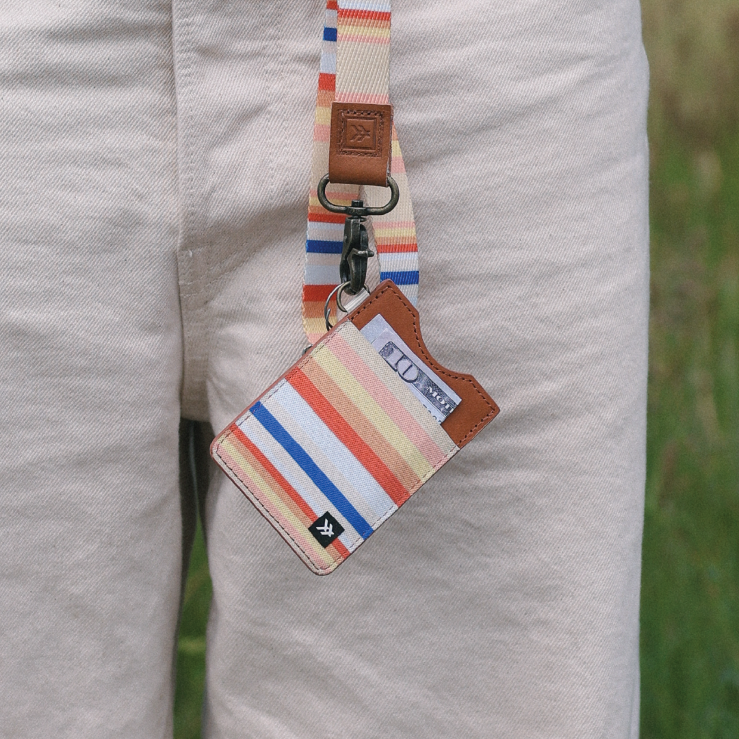 Vertical Leather Wallet - Renae Peach - Thread®