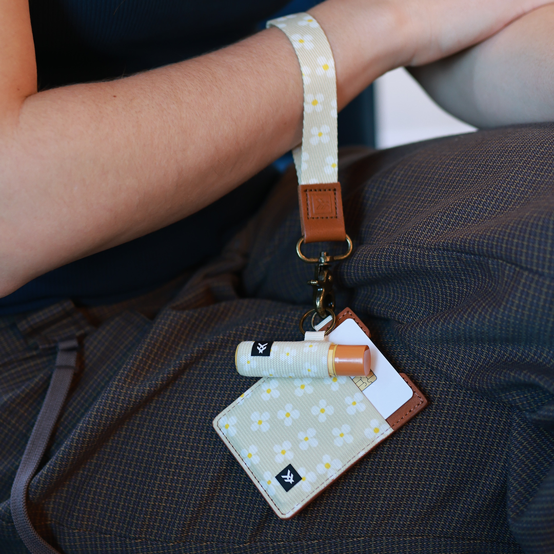 Vertical Leather Wallet Trifecta Bundle - Luna Beige - Thread®