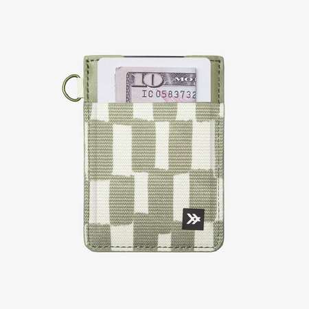 Scout | Vertical Leather Wallet | RFID-Protected Leather | Thread
