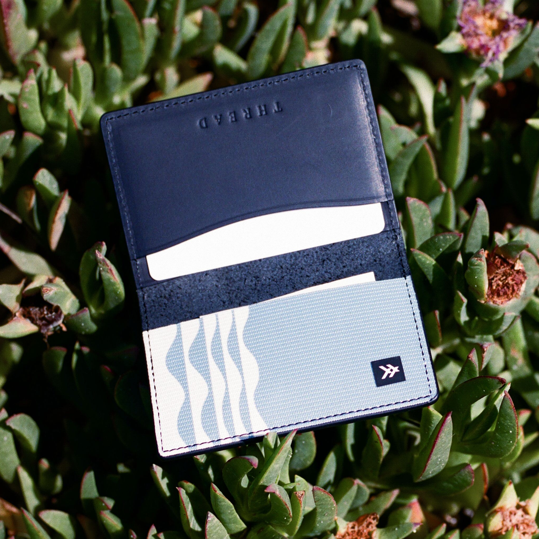 Bifold - Wavy - Thread®