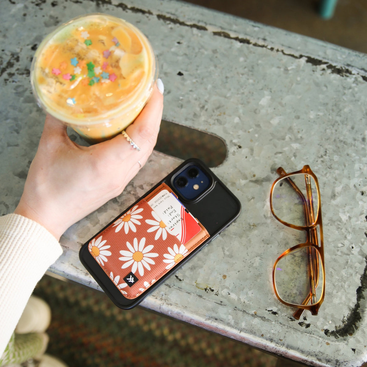 Hazel Wallet RFIDProtected & Secure for MagSafe Phones