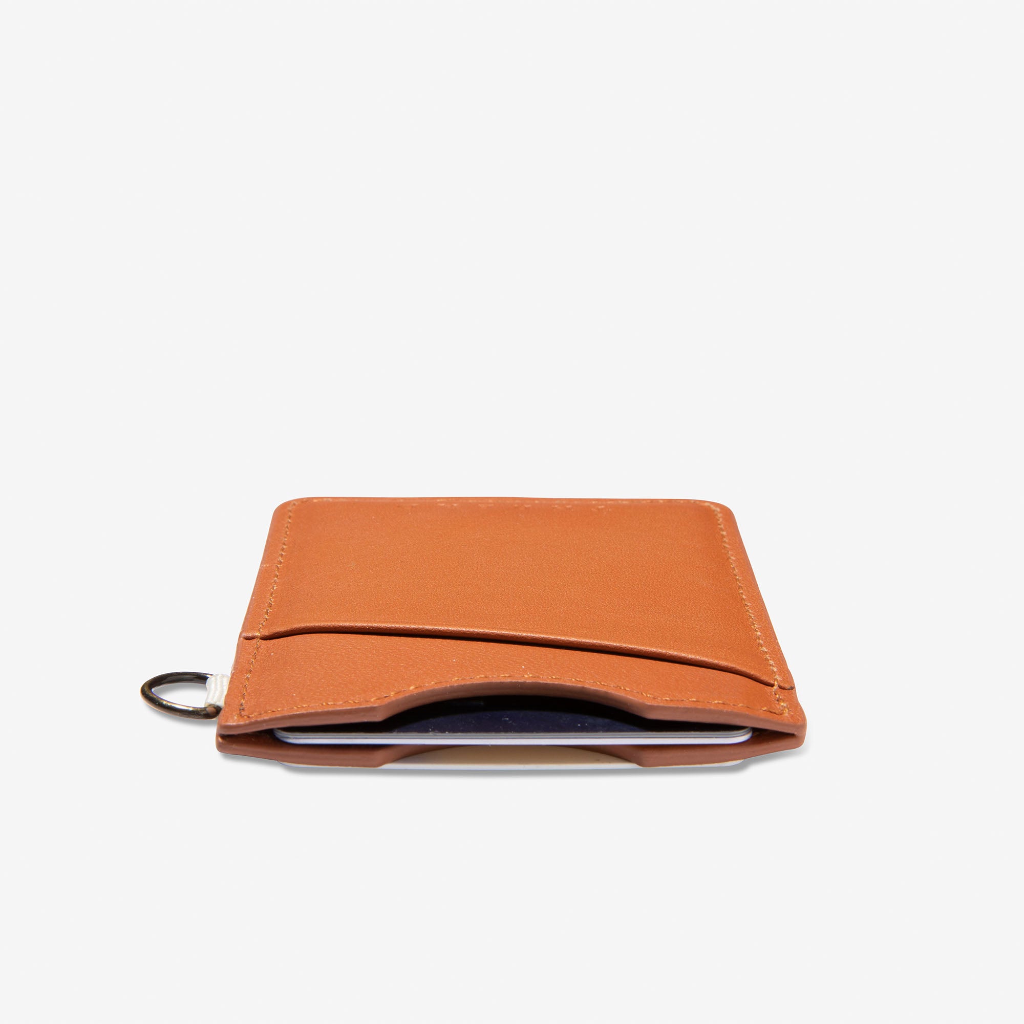 Renae | Vertical Leather Wallet | RFID-Protected Leather | Thread